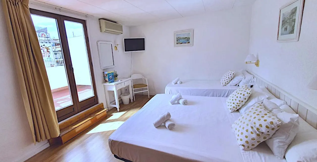 יורט דה מאר Hotel Mireia